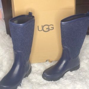 Navy Blue UGG W Reignfall